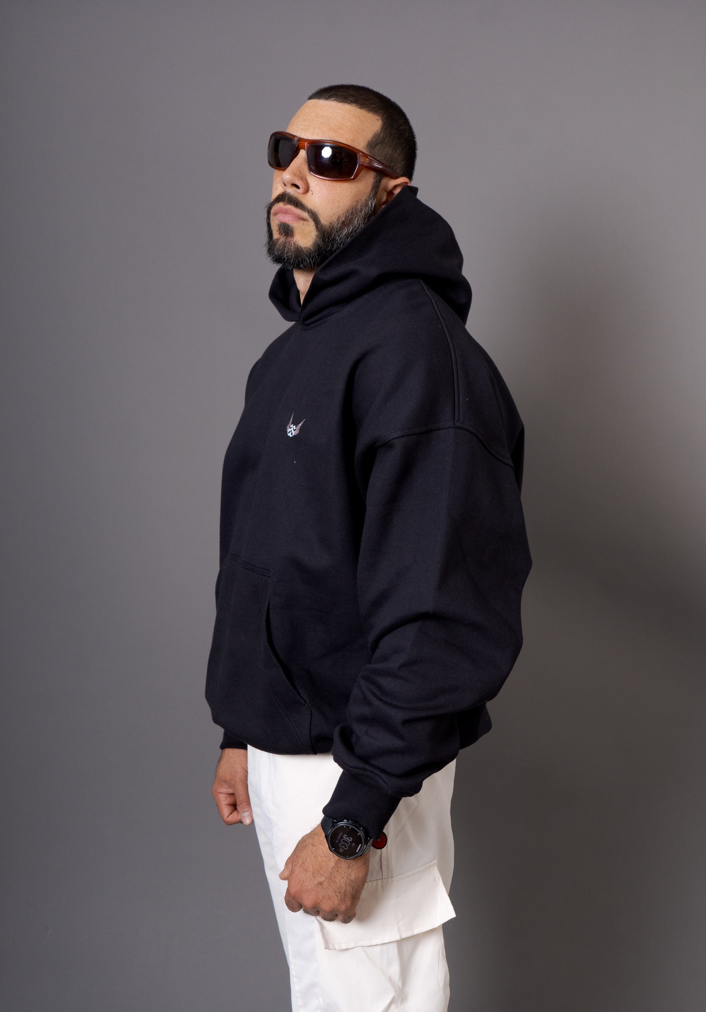 Hoodie Negro "Timeless"